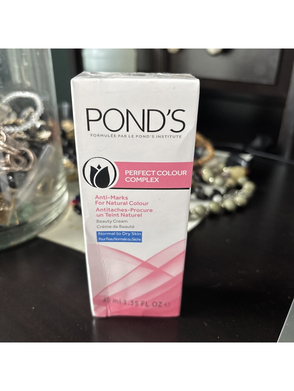 Pond’s Perfect Colour Complex Anti Aging Beauty Cream 1.35oz- 40ml Brightener